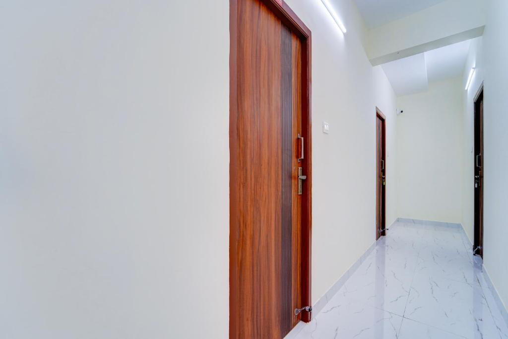 Coimbatore Hotel | Collection O Prozone Mall Coimbatore Formerly Nira Residency