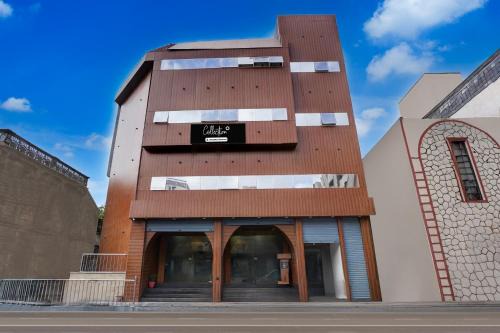 Rajkot Hotel | Collection O Race Course Garden Rajkot Formerly Shahi Darbar