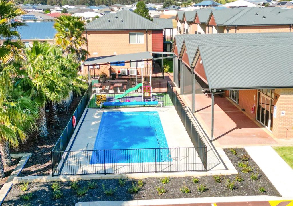 Collie Hotel | Collie Ridge Resort