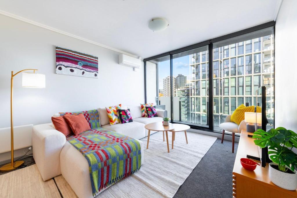 South Melbourne Apartment | Colourful Comfort 1BR w Pool Gym & Reformer