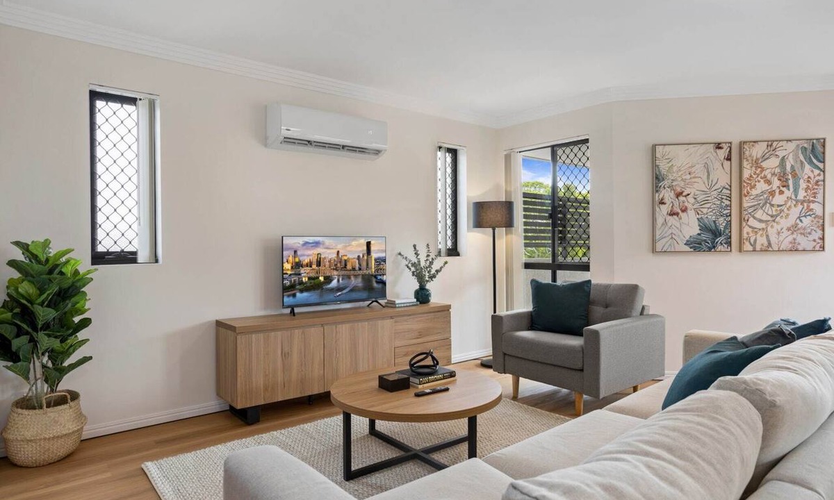 Brisbane Apartment | Comfy 2-Bedroom Family Apartment with Free Parking