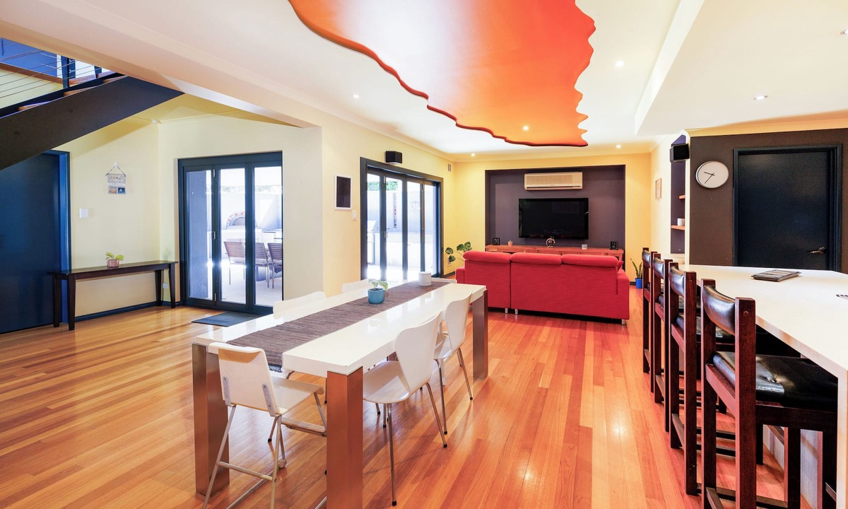 Scarborough House | Comfy Coastal Getaway
