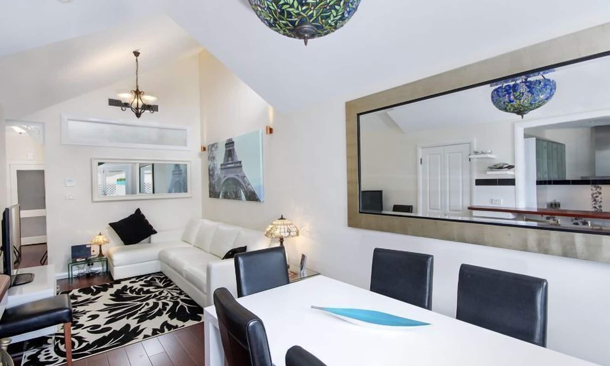 Cooks Hill House | Cooks Hill Chalets - Petite Chalet