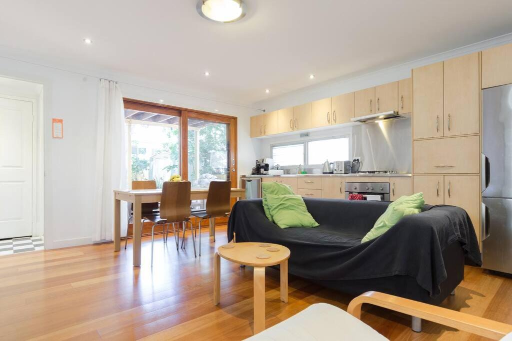 West End Apartment | Cool Flat - 2 Bed & Office
