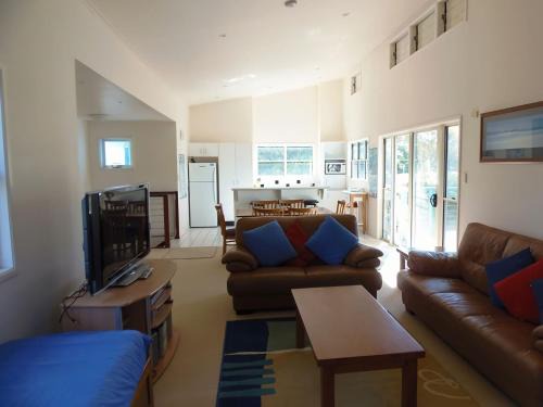 Rainbow Beach House | COOLAMAINE 2 Rainbow Beach