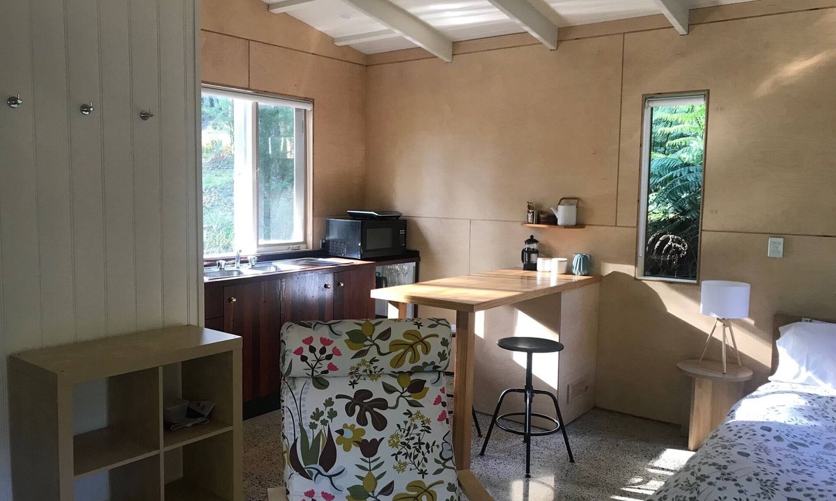 Badger Creek Apartment | Coomalie Studio - Secluded Bushland Getaway