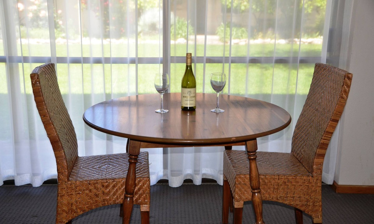 Penola Hotel | Coonawarra Motor Lodge