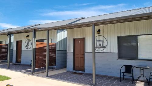 Lightning Ridge Apartment | Cooper's Cottages