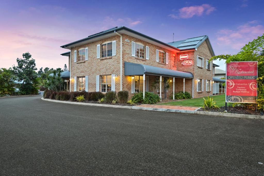 Acacia Ridge Hotel | Coopers Colonial Motel
