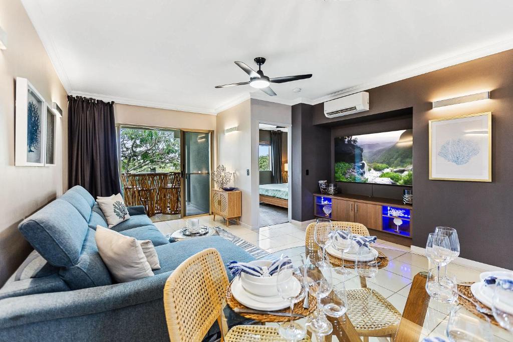 Westcourt Apartment | Coral Luxe Resort - 9 Pools Gym & BBQ