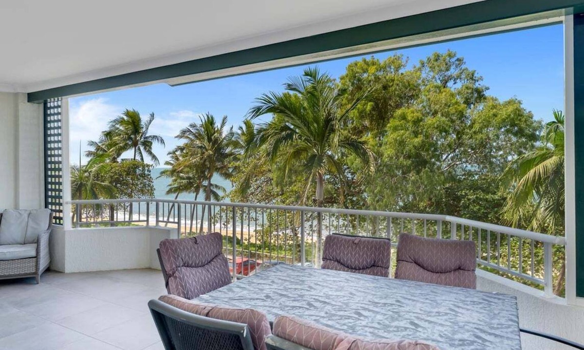 Trinity Beach Resort | Costa Royale 3 Bedroom Beachfront Apartment 9