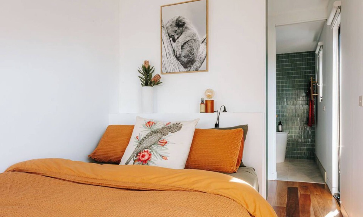 Korumburra Apartment | Cosy container house walking distance to town.