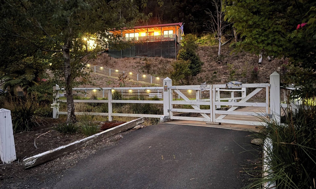Walhalla House | Cosy Mountain retreat in a historic old gold mining town