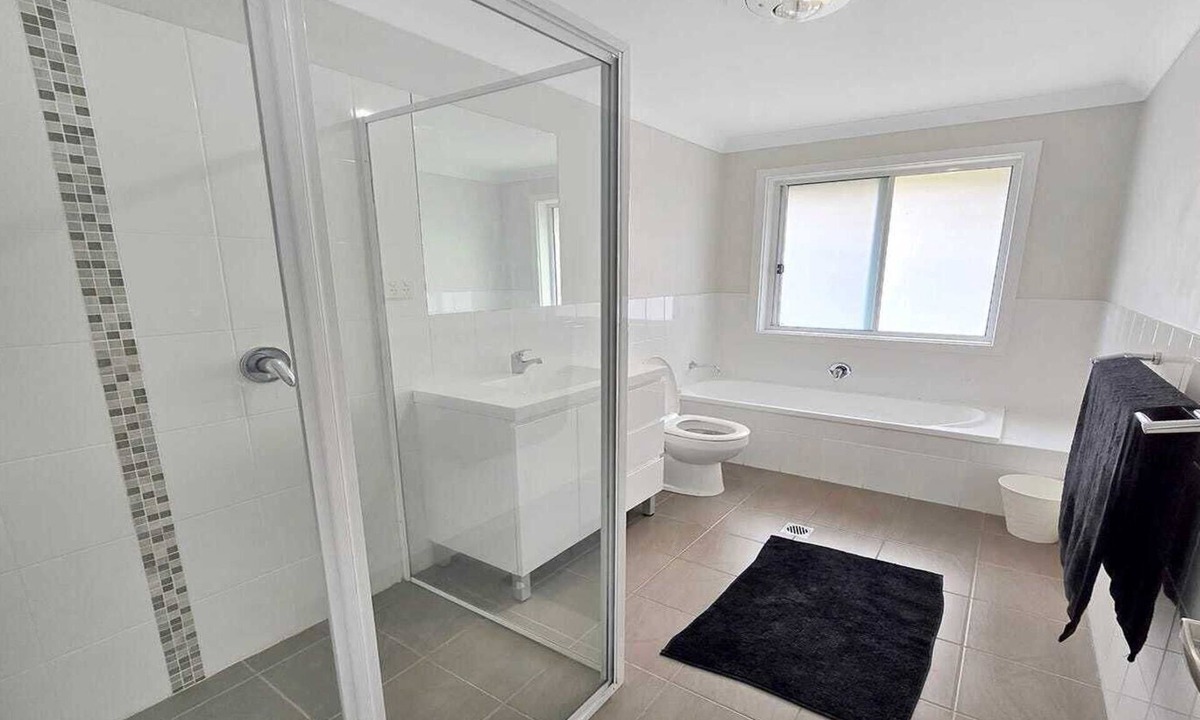 Central Mudgee House | Cosy three bedroom home, two bathrooms and BBQ area!