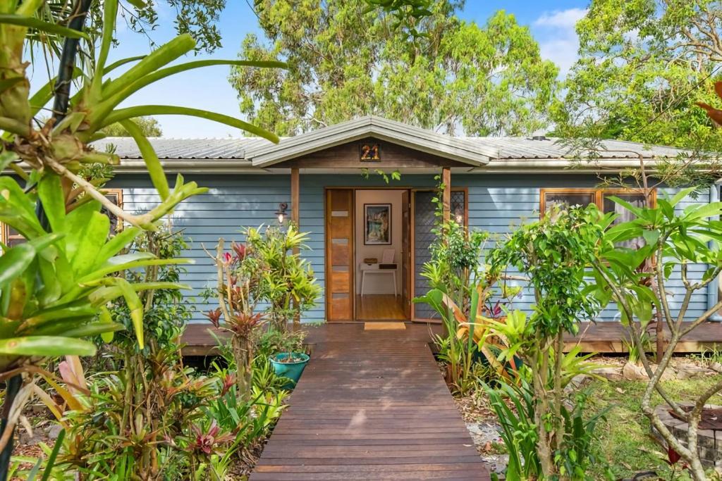 Coolum Beach House | Cottage on Lorien