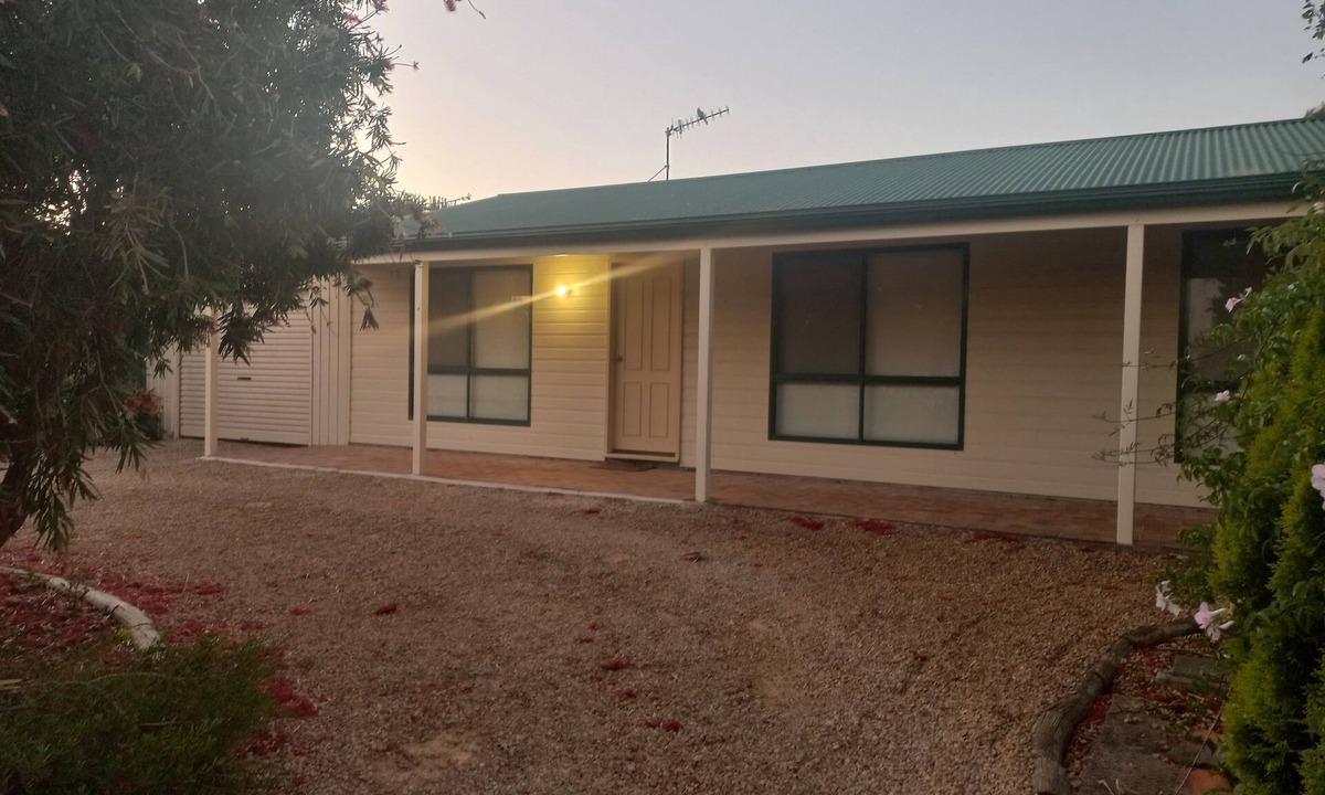 Kondoparinga House | Country Cottage