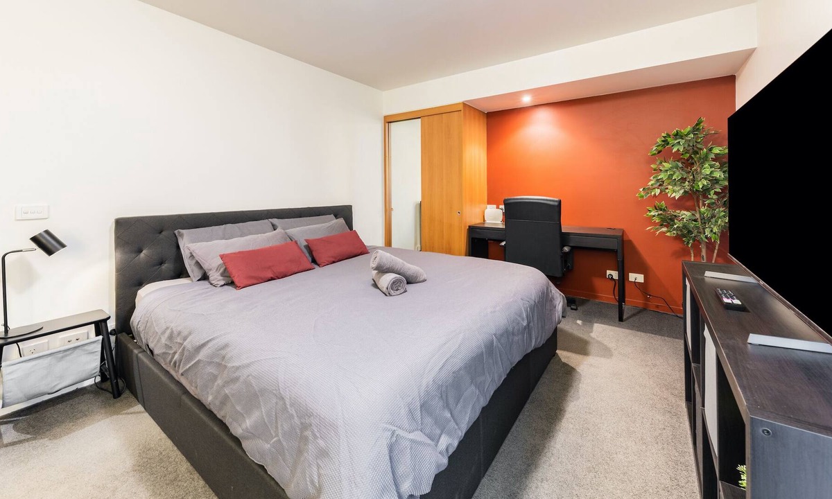 Chinatown Apartment | Cozy Studio in the Heart of Melbourne's CBD