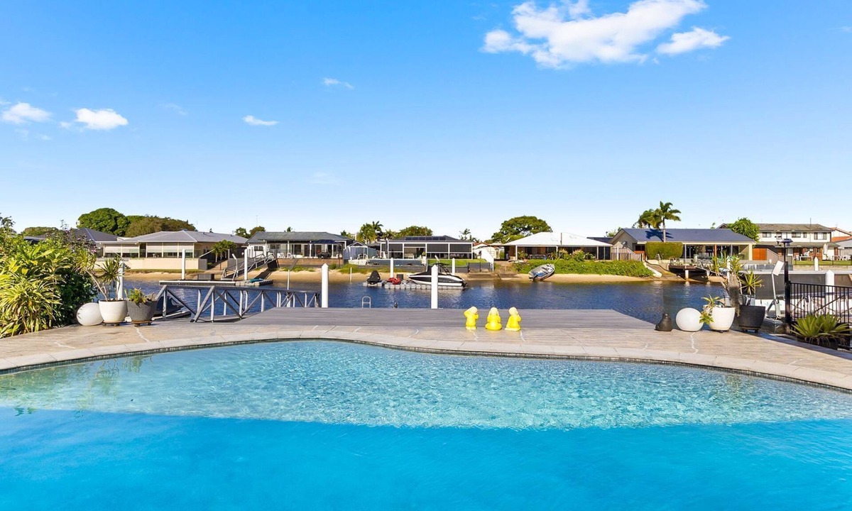 Maroochydore House | Crabpot Manor, waterfront home with many extras