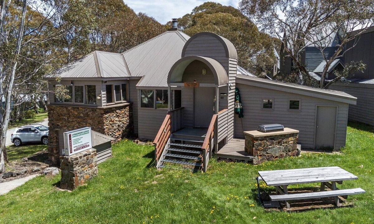 Dinner Plain Cabin | Currawong Lodge - Dinner Plain