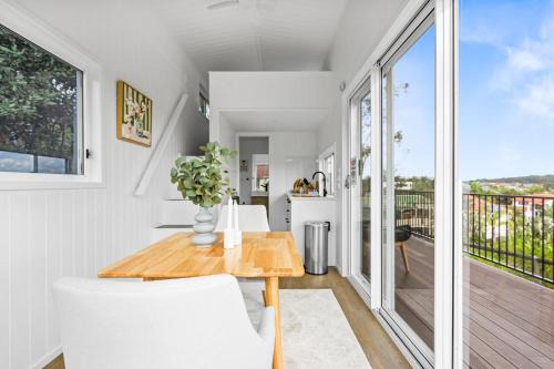 Bridgeman Downs Apartment | Cute 1-Bed Tiny House with Garden in Nature