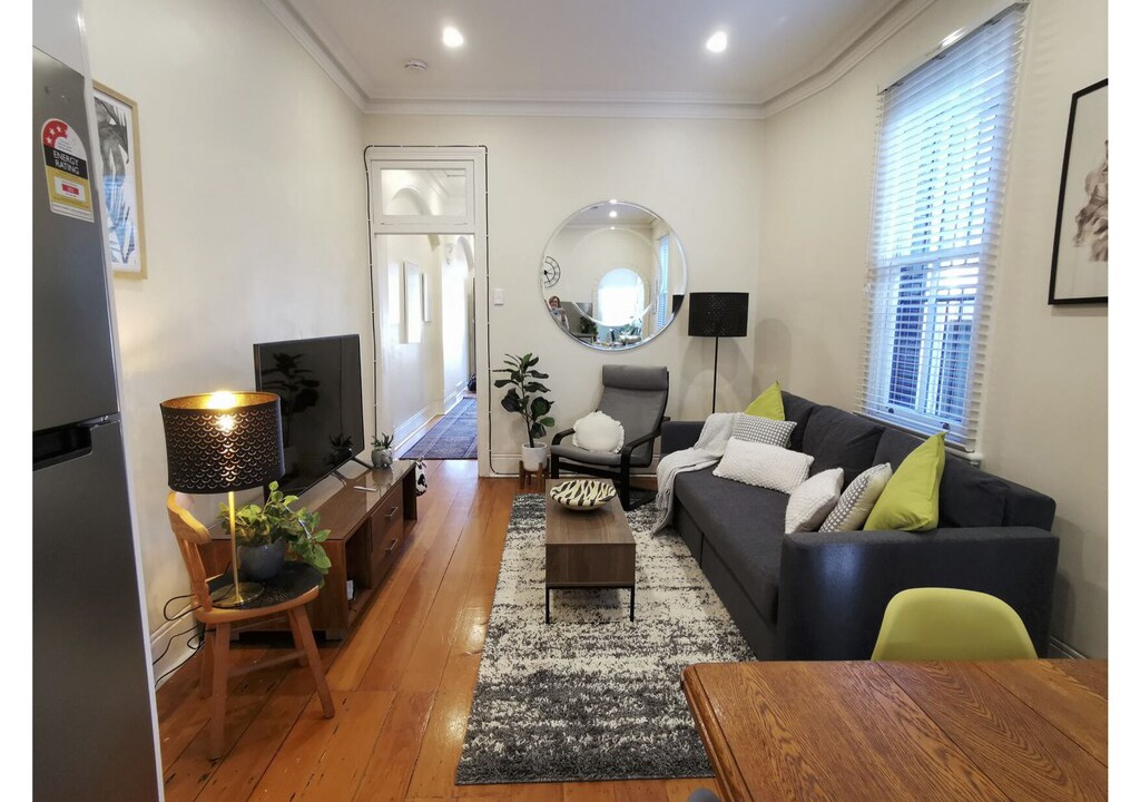Alexandria House | 🌟🌟🌟Cute, Quaint & Comfy Home Close to the City!🌟🌟🌟
