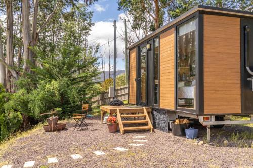 Cygnet House | Cygnet Valley Hideaway by Tiny Away