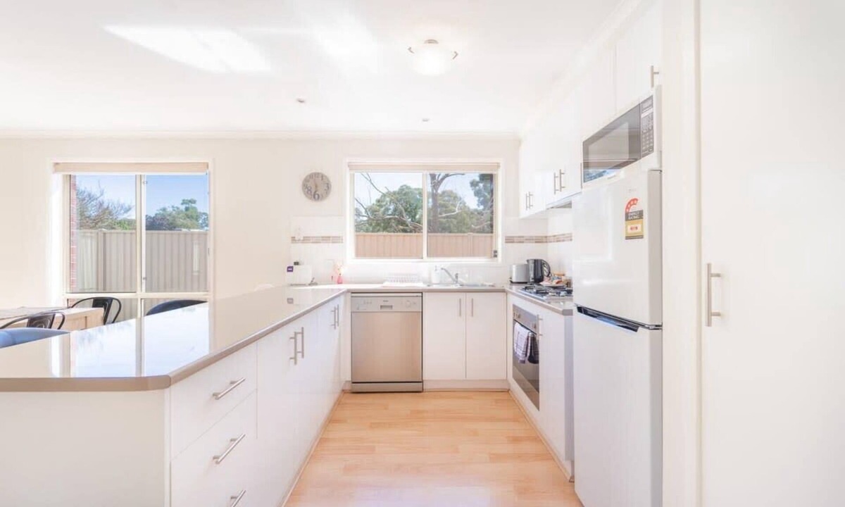 Golden Square House | Dainty Druid Abode Su