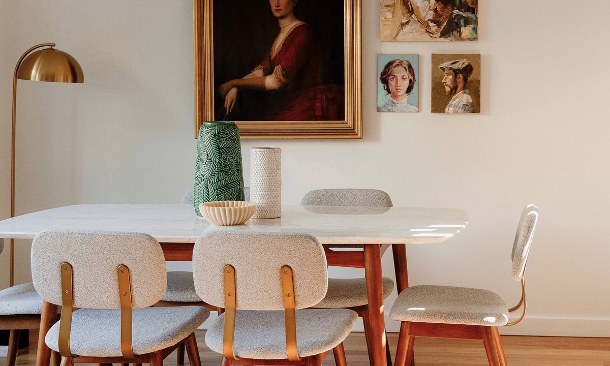Darlington House | Darlington Mid-Century Charm