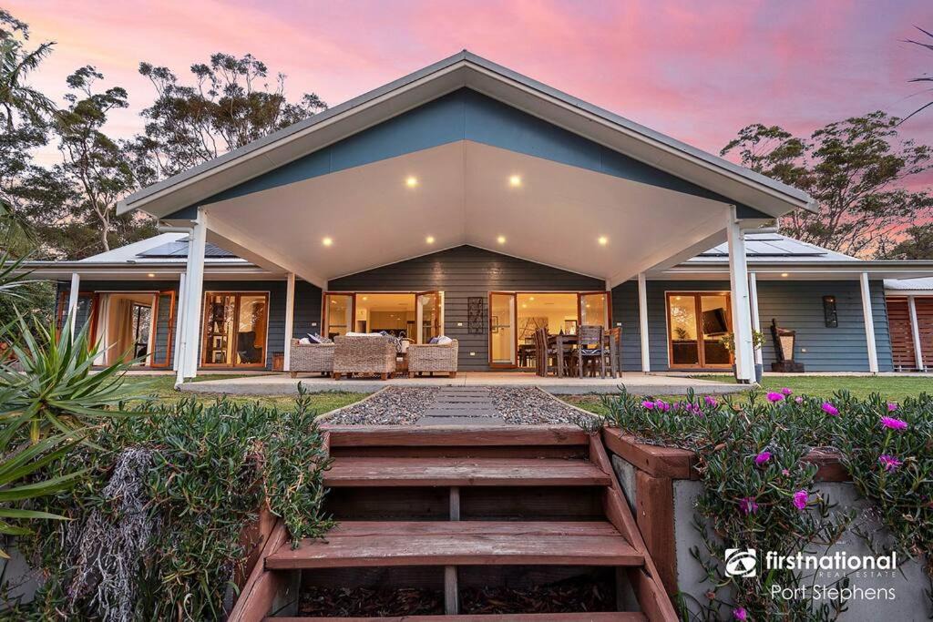 Anna Bay House | Deja Blue