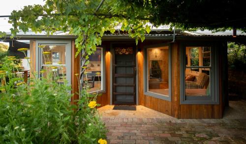 Mylor House | Delphi, Adelaide Hills Garden BnB