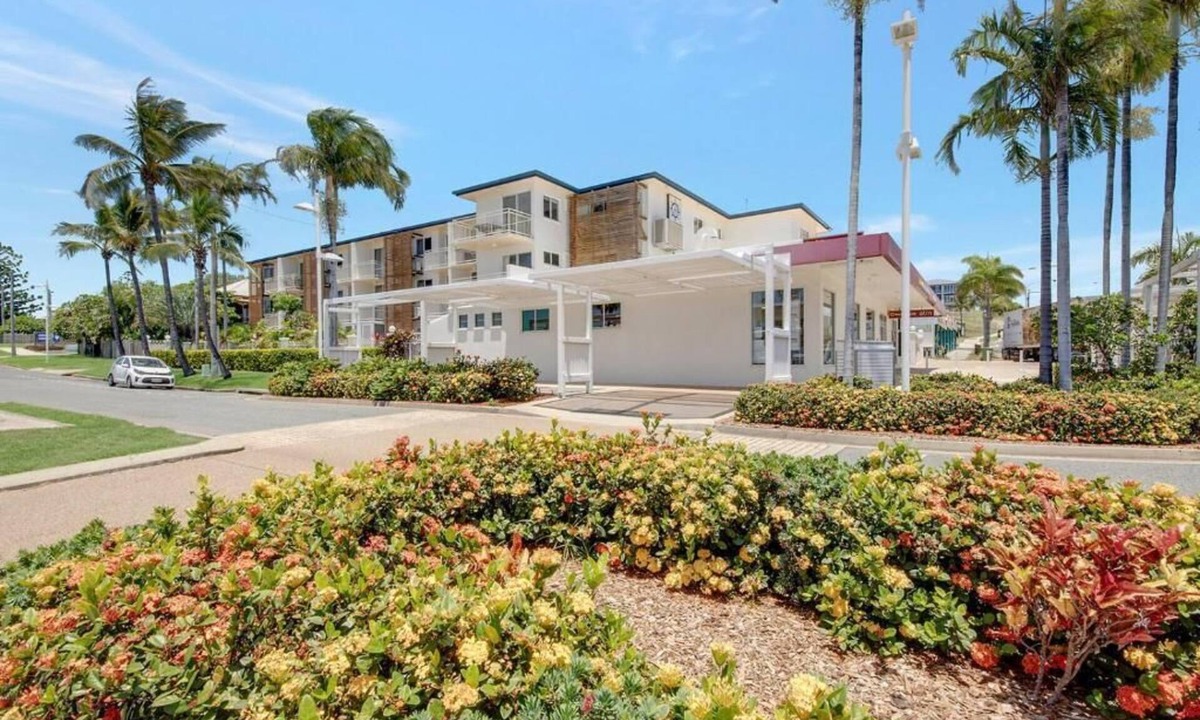 Emu Park Apartment | Deluxe Studio Unit 12