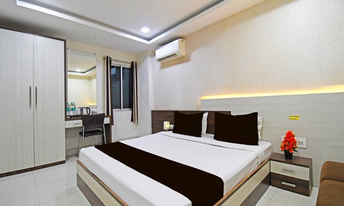 Dhanbad House | Deluxe With Twin Bed Hotel Amrit Plaza