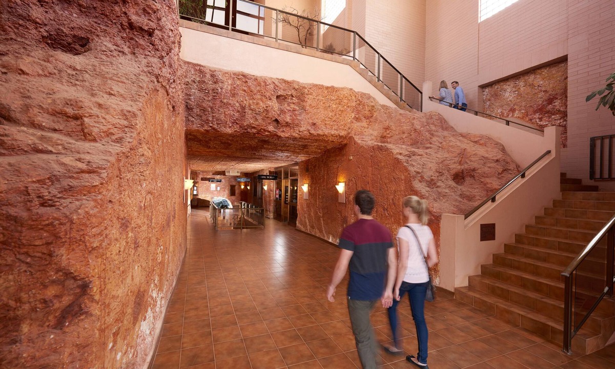 Coober Pedy Hotel | Desert Cave Hotel
