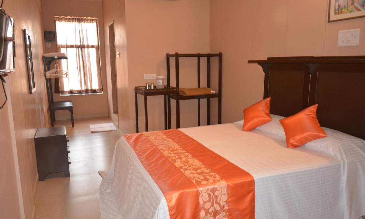 Calangute Hotel | Dimar Beach Hotel