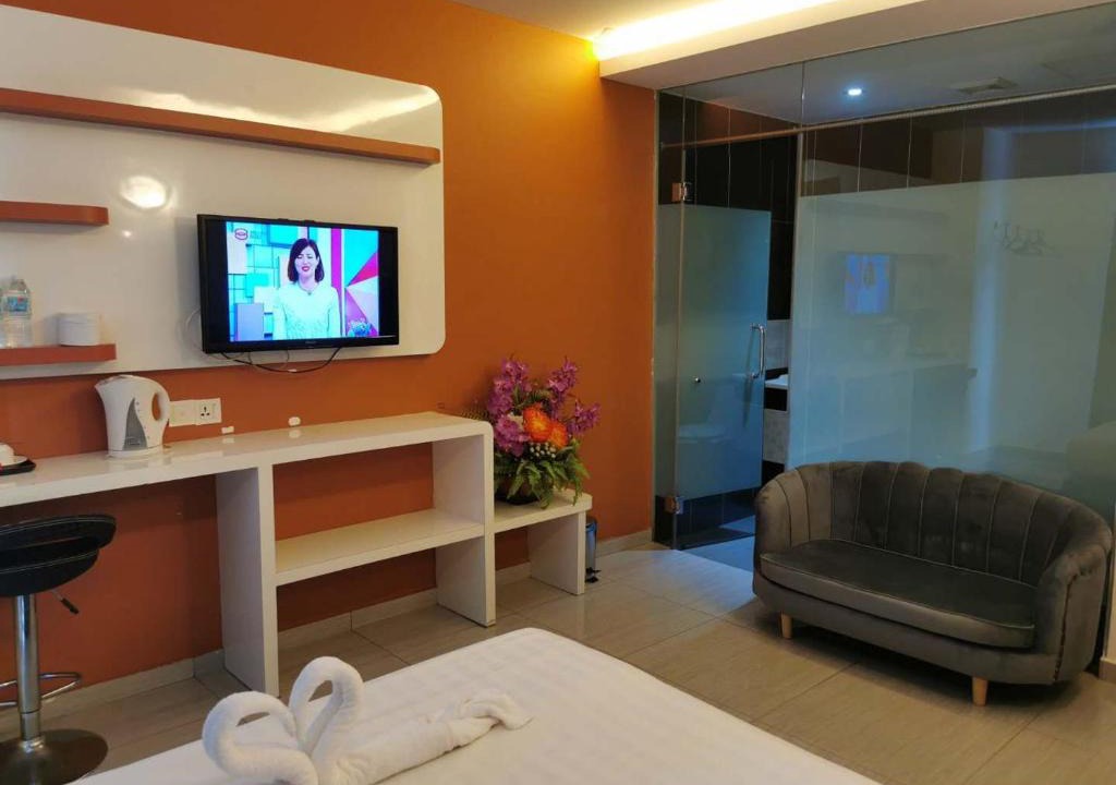 Klang Hotel | Dolphin Hotel