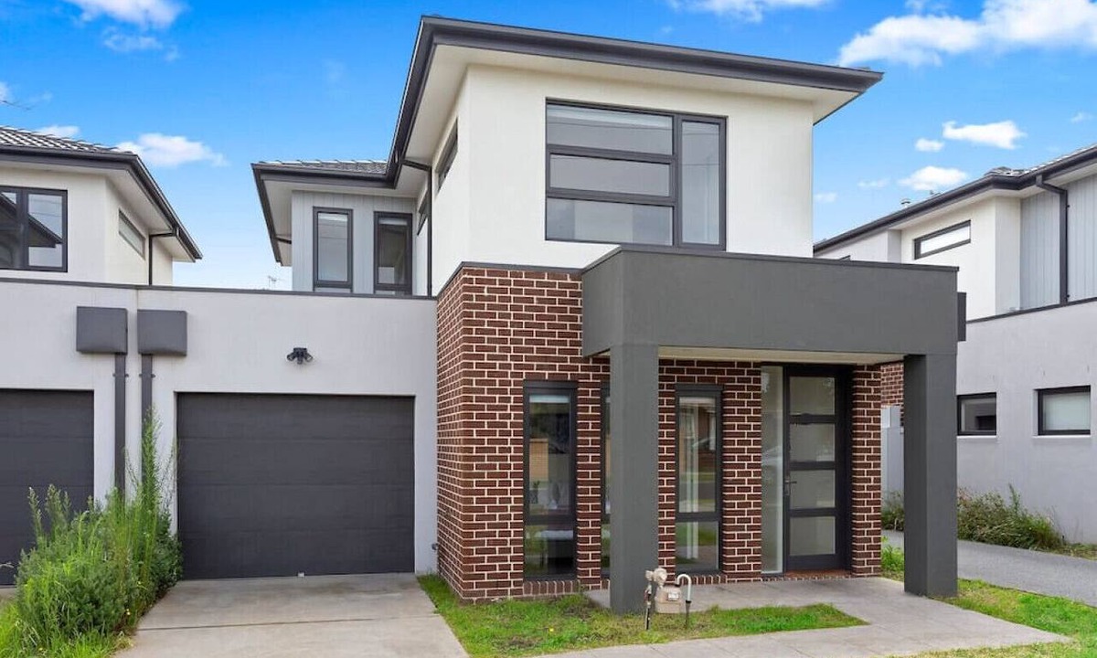 Clayton South House | Domi Rentals - The Mill Residence