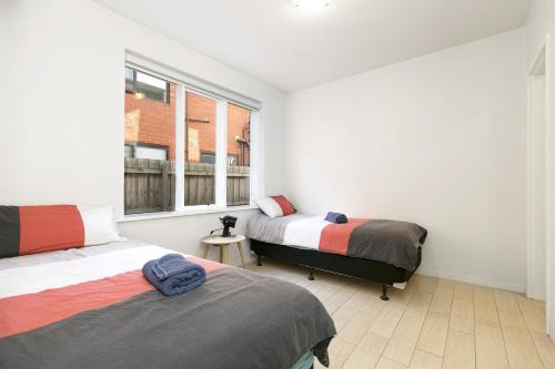 Balaclava Apartment | Domi Rentals - The Carlisle Apartments