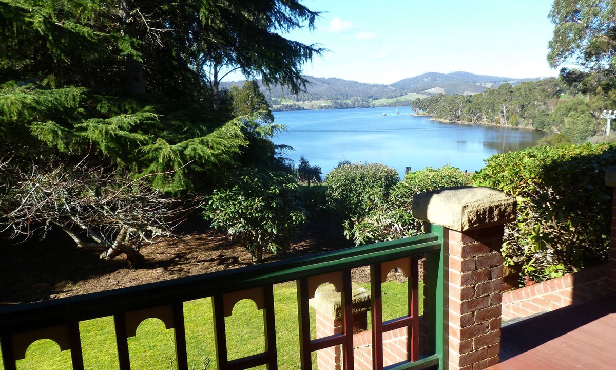 Castle Forbes Bay Bed & Breakfast | Donalea Bed & Breakfast