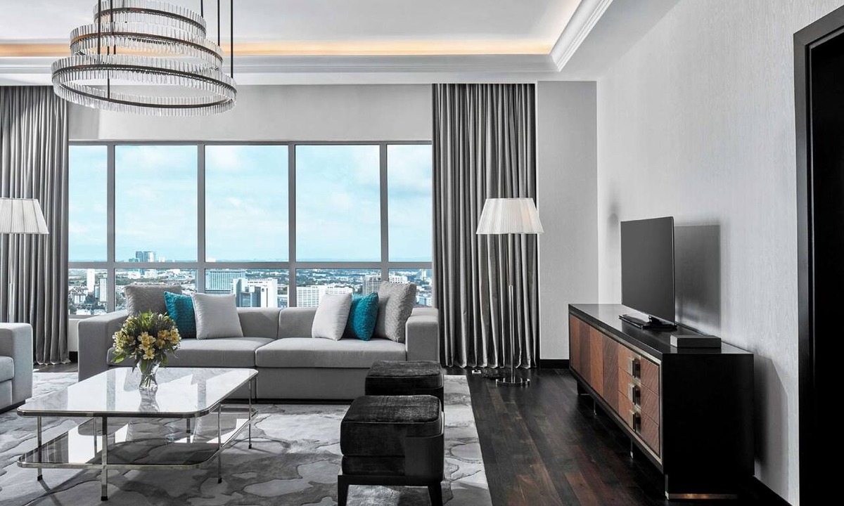 Malacca City Hotel | Doubletree by Hilton Melaka