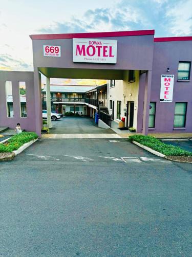 South Toowoomba Hotel | Downs Motel
