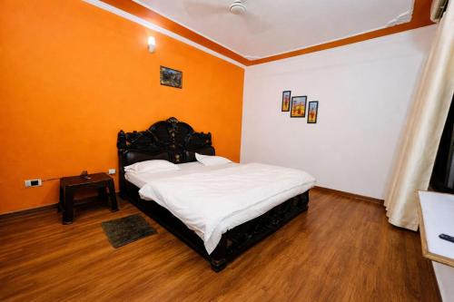 Gomti Nagar House | Drip Inn home stay
