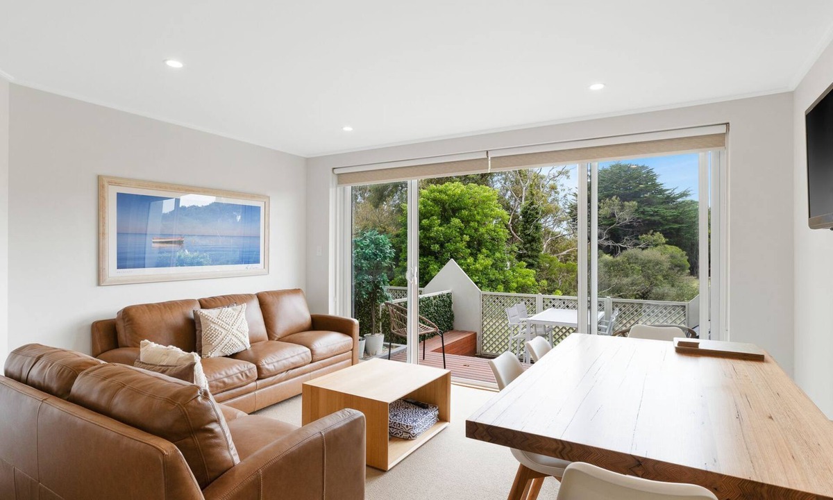 Cowes House | Dunsmore Lodge - sleeps 7