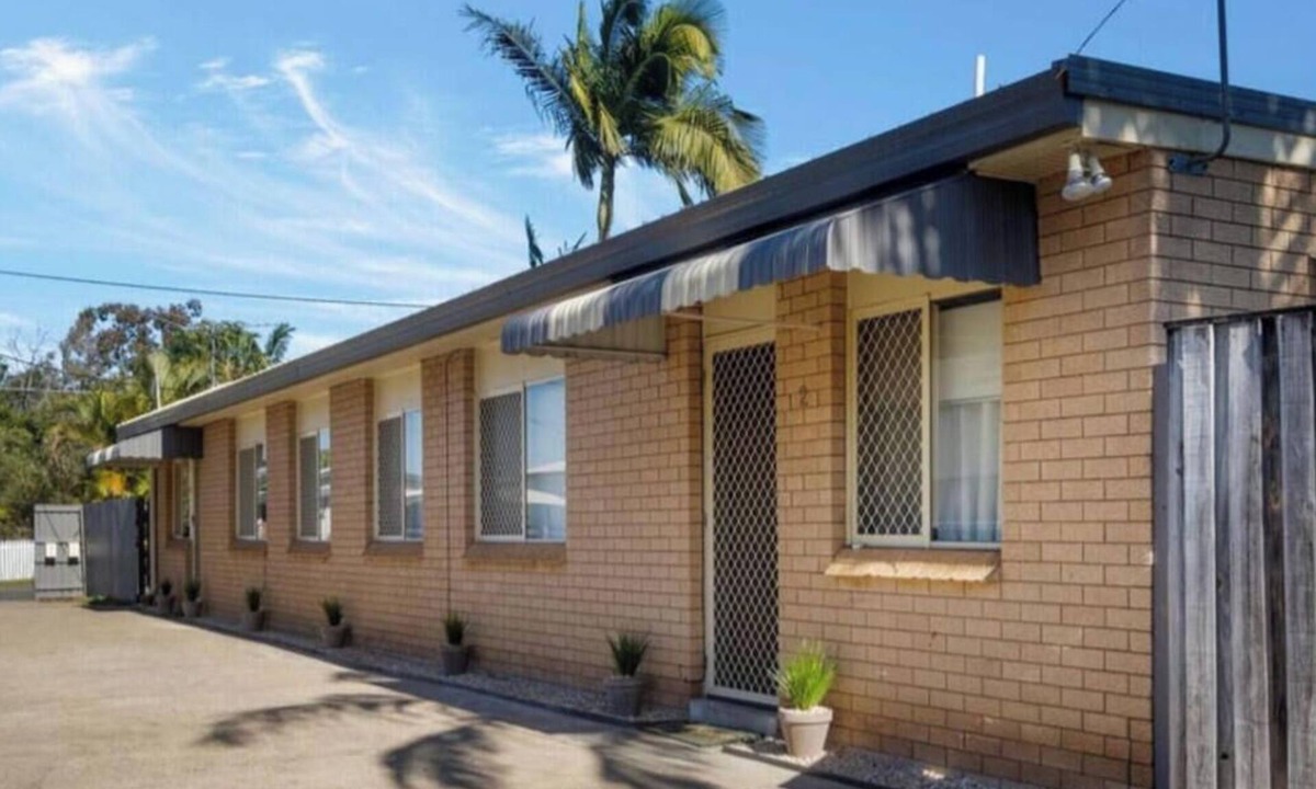 Acacia Ridge Apartment | Duplex stay with 2 private homes | Dual Units