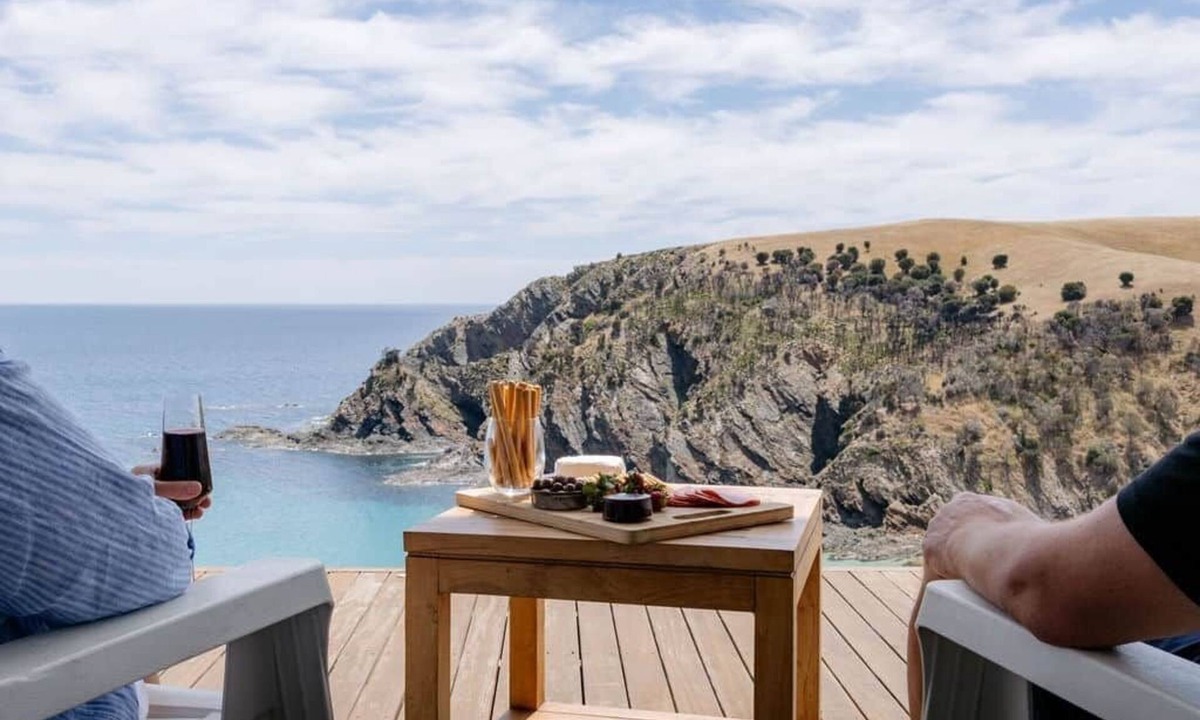 De Mole River House | Eagles Nest Lodge | Kangaroo Beach Lodge