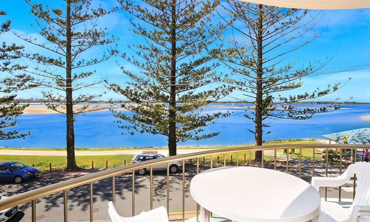 Golden Beach Apartment | Eastbourne U4, 80 Esplanade, Golden Beach