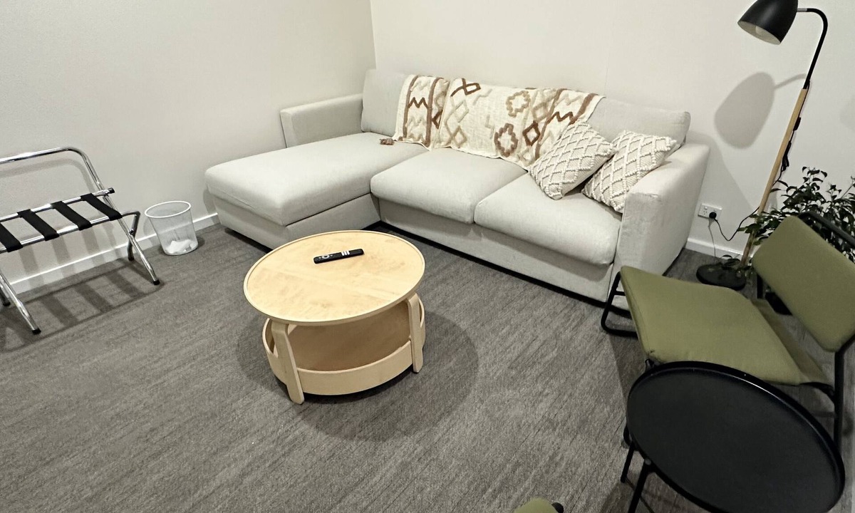 Hamilton Apartment | Eat Street