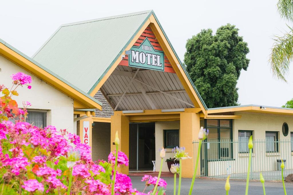 Echuca Hotel | Echuca Motel