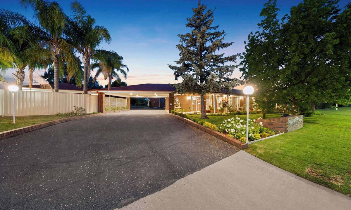 West Wodonga Hotel | Econo Lodge Border Gateway Wodonga
