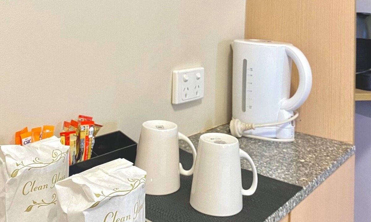 Millars Well Hotel | Econo Lodge Karratha