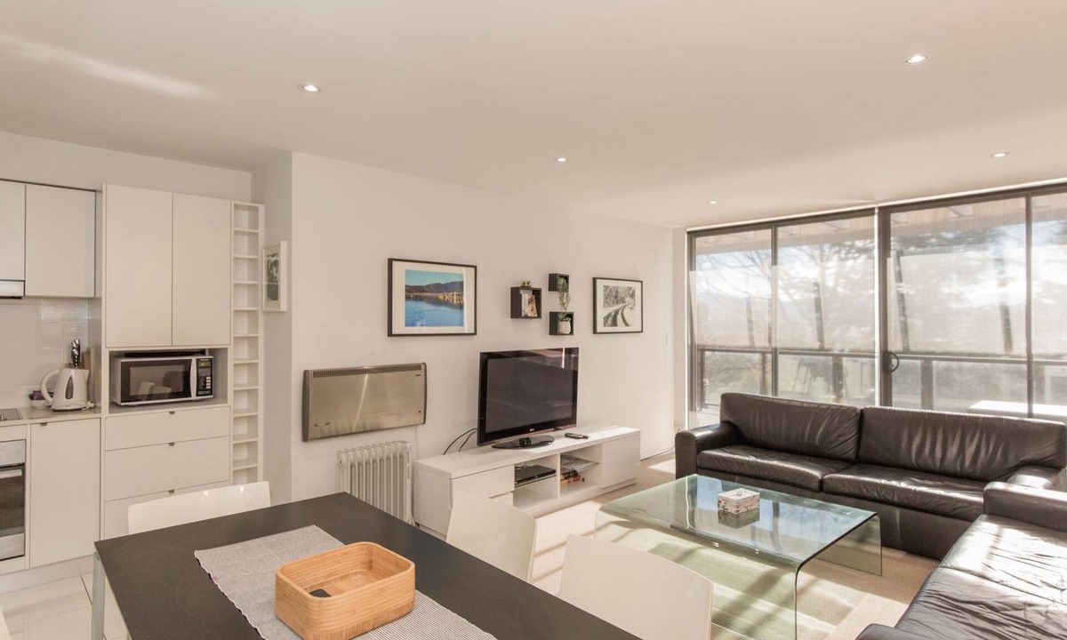 Jindabyne Apartment | Edge - 6/16 Clyde Street